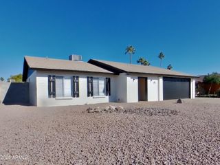 1128 W HERMOSA Drive, Tempe, AZ 85282