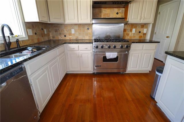 6215 Acuff Street, Shawnee Mission, KS 66216