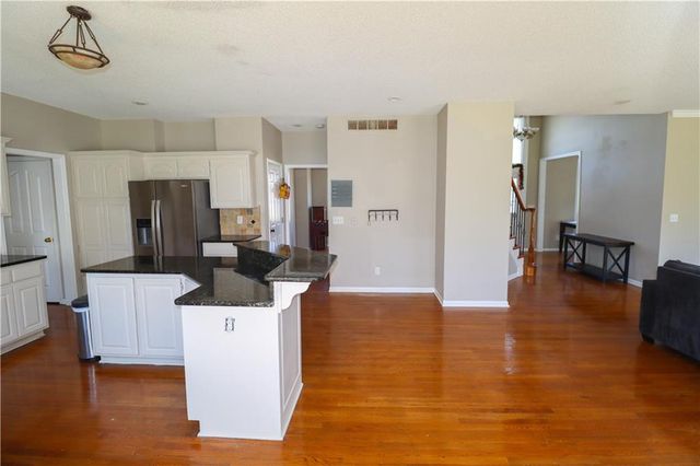 6215 Acuff Street, Shawnee Mission, KS 66216