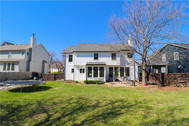 6215 Acuff Street, Shawnee Mission, KS 66216