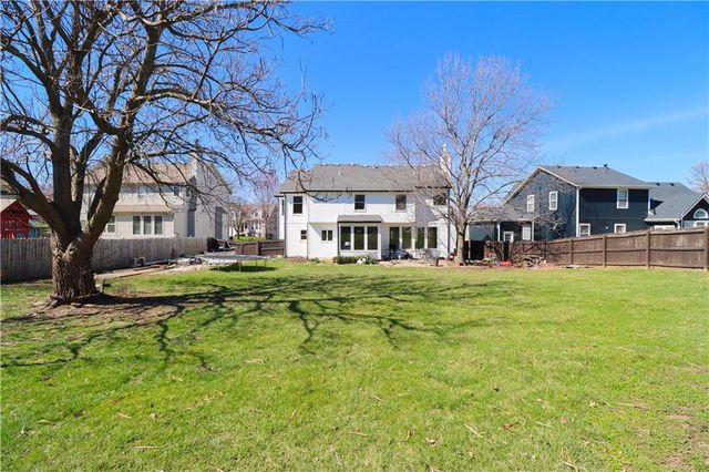 6215 Acuff Street, Shawnee Mission, KS 66216