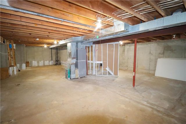 6215 Acuff Street, Shawnee Mission, KS 66216