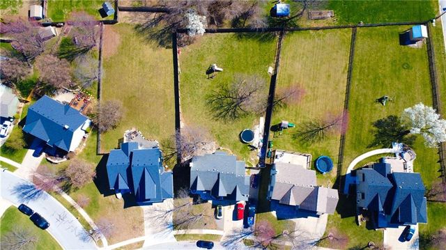 6215 Acuff Street, Shawnee Mission, KS 66216