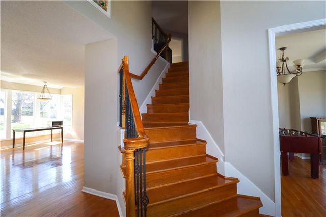 6215 Acuff Street, Shawnee Mission, KS 66216