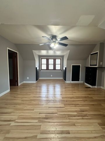 2851 S Saint Louis Avenue, Chicago, IL 60623