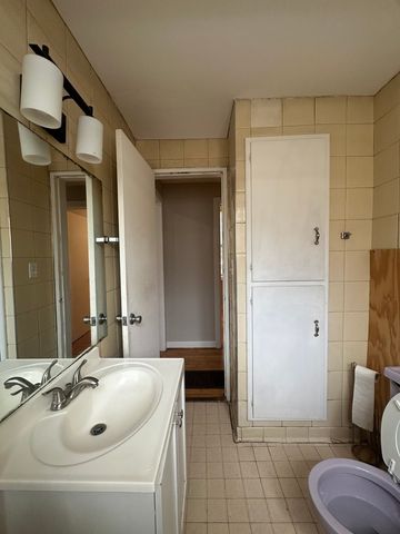 2851 S Saint Louis Avenue, Chicago, IL 60623