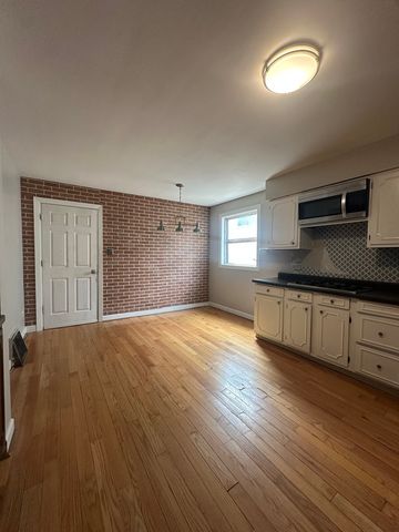 2851 S Saint Louis Avenue, Chicago, IL 60623