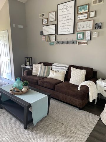 8362 Enclave Boulevard, Fishers, IN 46038