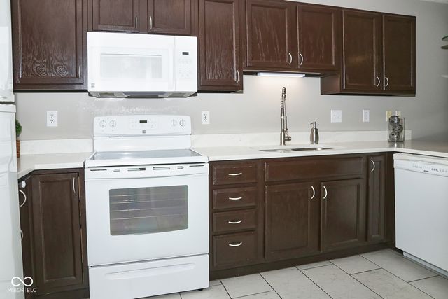 8362 Enclave Boulevard, Fishers, IN 46038