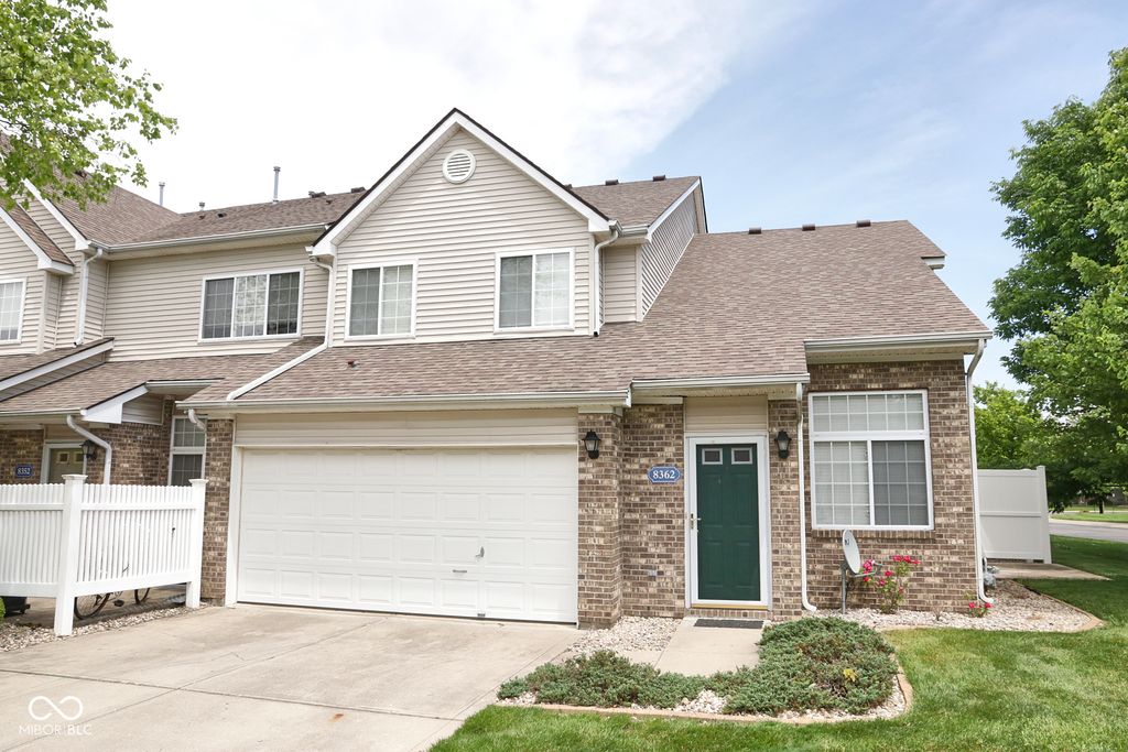 8362 Enclave Boulevard, Fishers, IN 46038