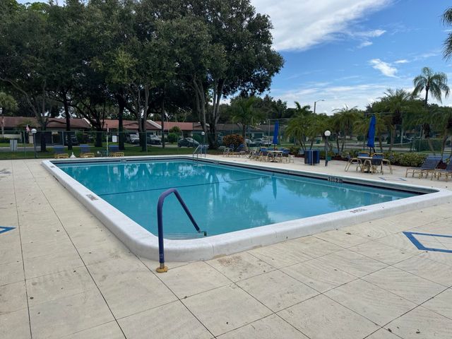9267 NW 61st Street, Tamarac, FL 33321