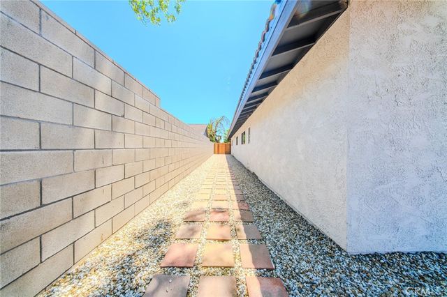 972 E Lynwood, San Bernardino, CA 92404