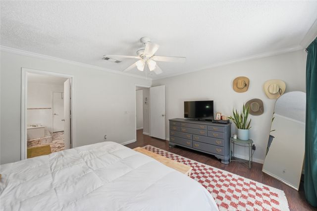 6924 Wooddale Drive, Watauga, TX 76148
