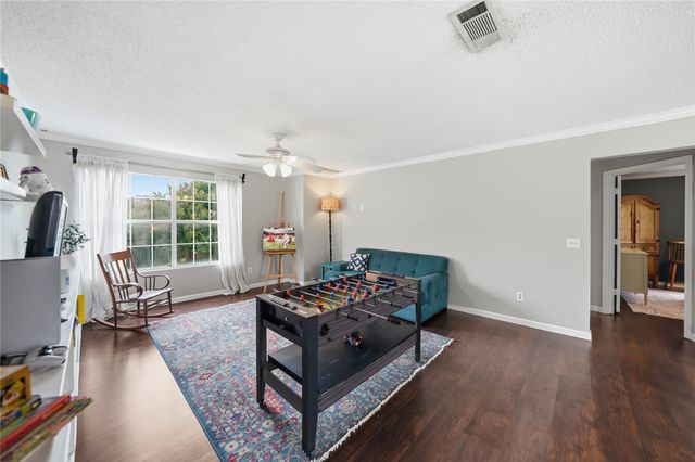 6924 Wooddale Drive, Watauga, TX 76148