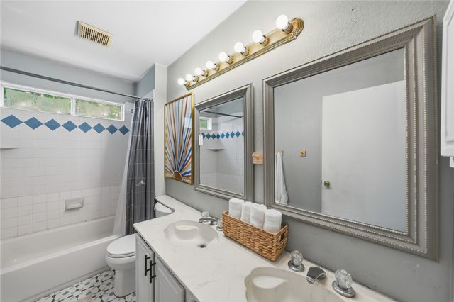 6924 Wooddale Drive, Watauga, TX 76148