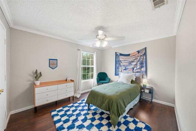 6924 Wooddale Drive, Watauga, TX 76148