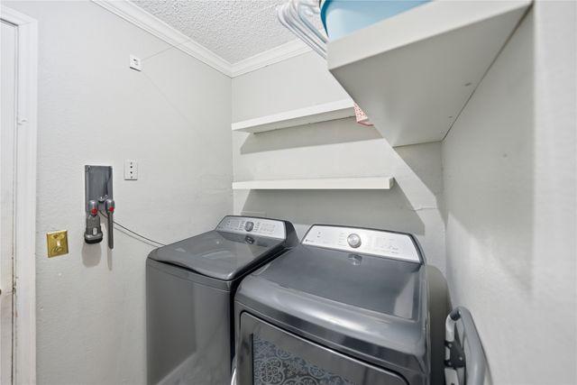 6924 Wooddale Drive, Watauga, TX 76148