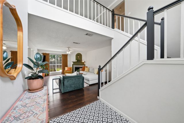 6924 Wooddale Drive, Watauga, TX 76148