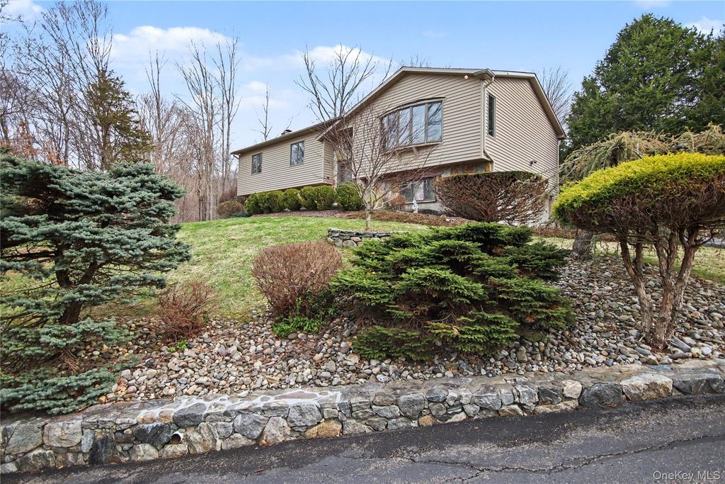 102 Nicholson Road, Holmes, NY 12531