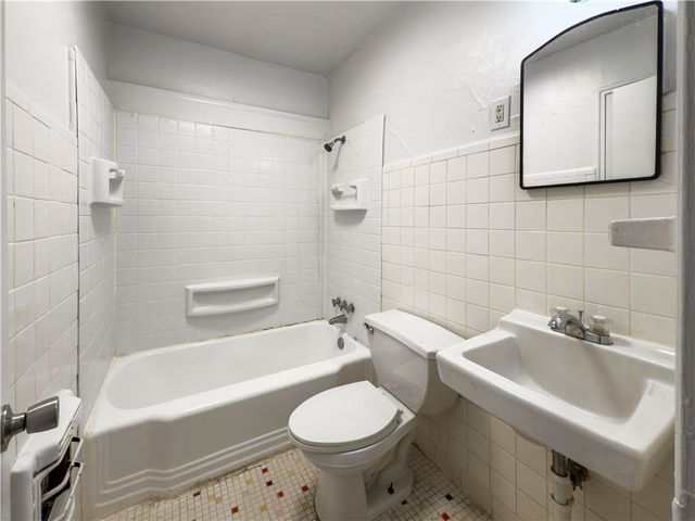 507 Dogwood Street, College Station, TX 77840