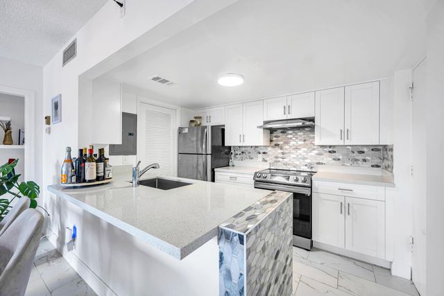 1000 River Reach Drive 505, Fort Lauderdale, FL 33315