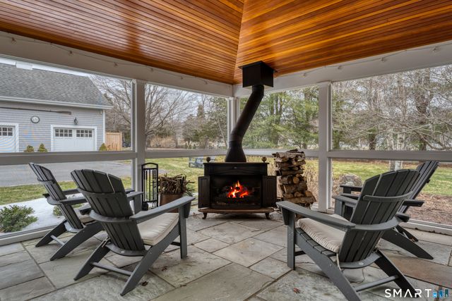 395 Boston Post Road, Madison, CT 06443