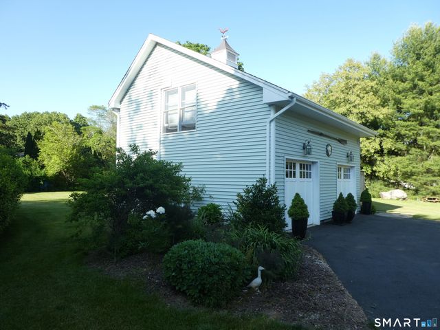 395 Boston Post Road, Madison, CT 06443