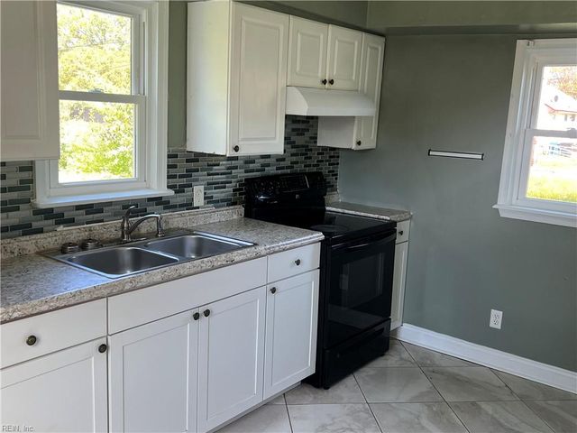 1908 Chestnut ST, Portsmouth, VA 23704