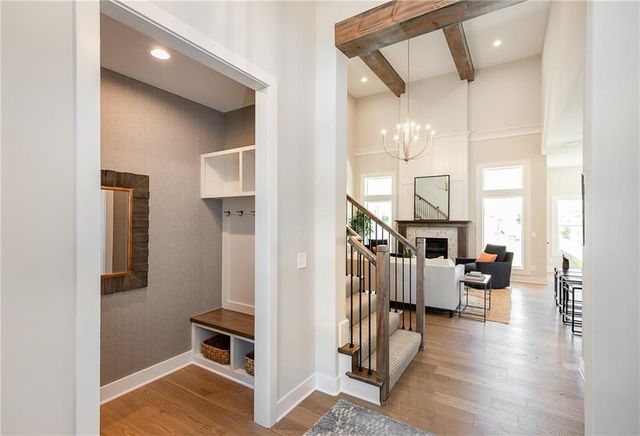 18617 Mohawk Lane, Overland Park, KS 66085