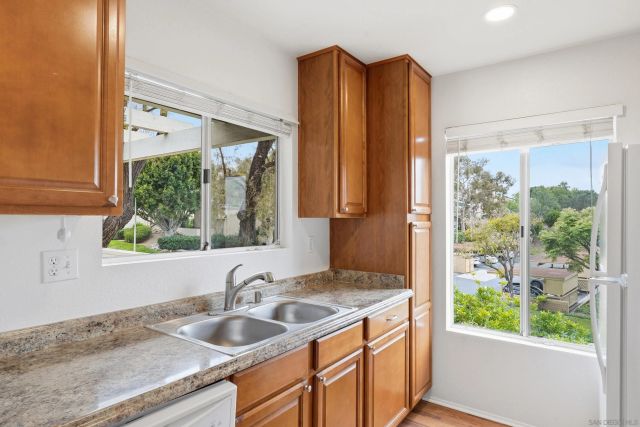 236 Diamond Way Unit 250, Vista, CA 92083
