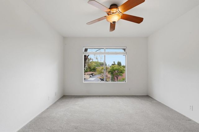 236 Diamond Way Unit 250, Vista, CA 92083