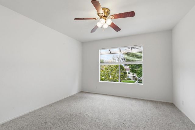 236 Diamond Way Unit 250, Vista, CA 92083
