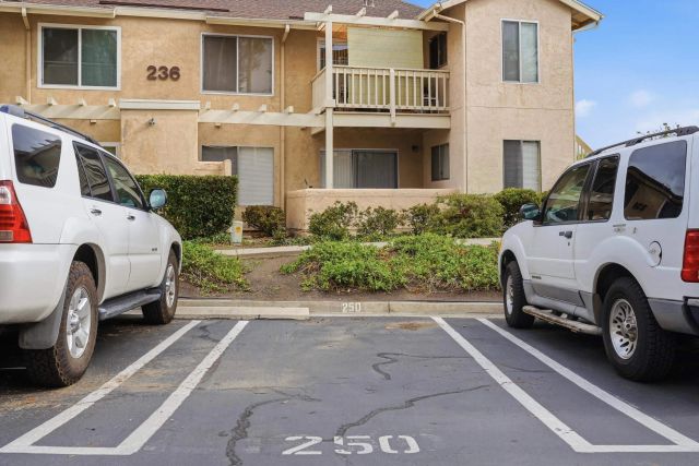 236 Diamond Way Unit 250, Vista, CA 92083