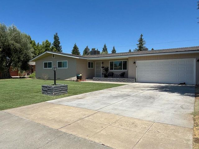 1237 De Cesari Avenue, Madera, CA 93637