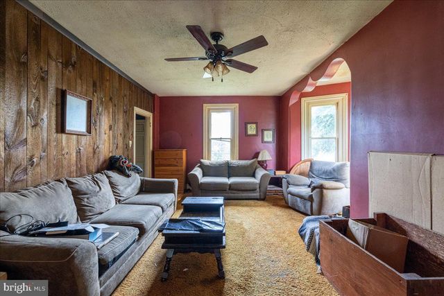 2260 ALLENTOWN RD, Quakertown, PA 18951