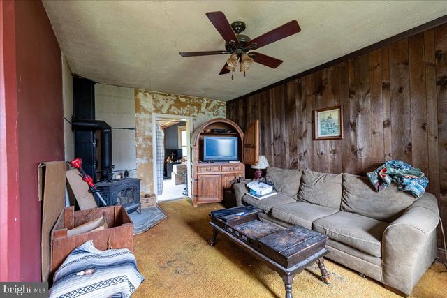 2260 ALLENTOWN RD, Quakertown, PA 18951
