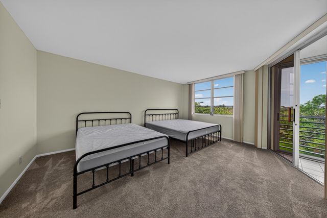 3503 Oaks Way 505, Pompano Beach, FL 33069