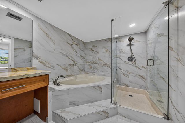 3503 Oaks Way 505, Pompano Beach, FL 33069