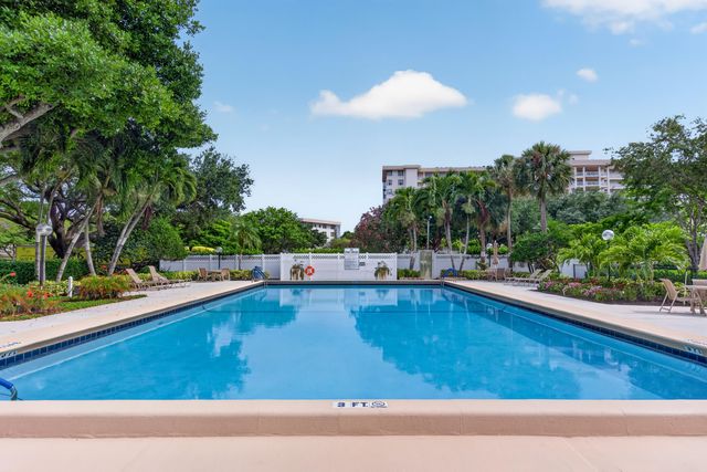 3503 Oaks Way 505, Pompano Beach, FL 33069