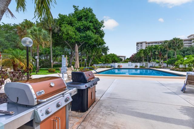 3503 Oaks Way 505, Pompano Beach, FL 33069