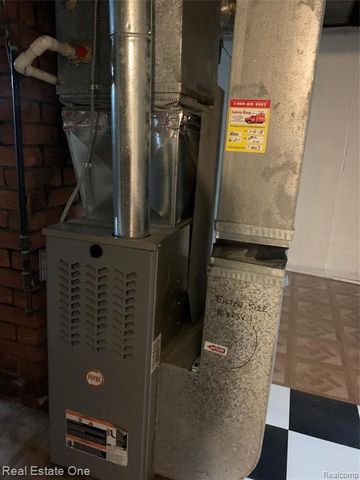 2014 Brockton Avenue, Royal Oak, MI 48067