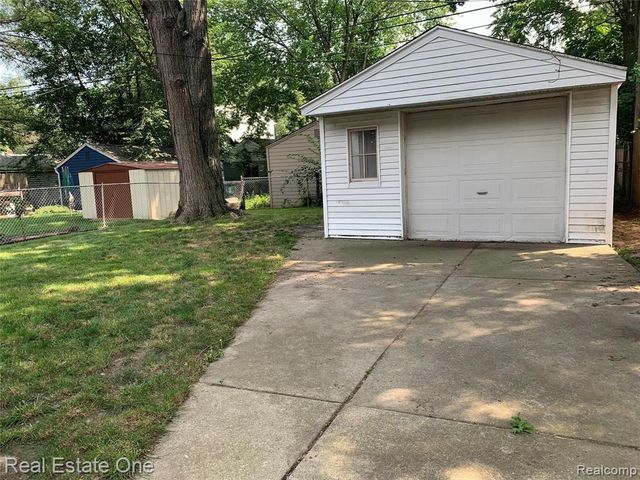 2014 Brockton Avenue, Royal Oak, MI 48067