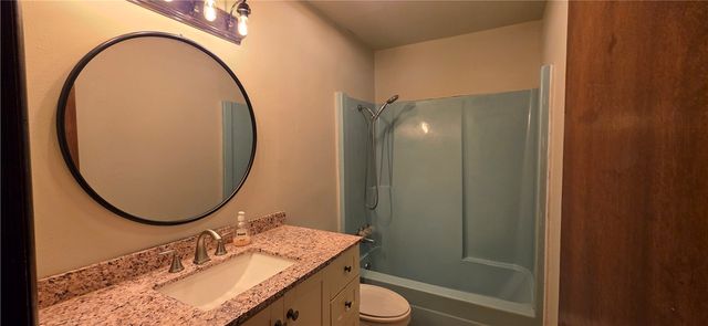 3320 E Heritage Parkway, Prairie Grove, AR 72753