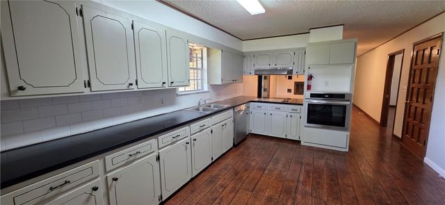 3320 E Heritage Parkway, Prairie Grove, AR 72753