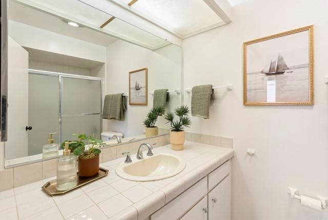 1025 Martina Court, San Marcos, CA 92078