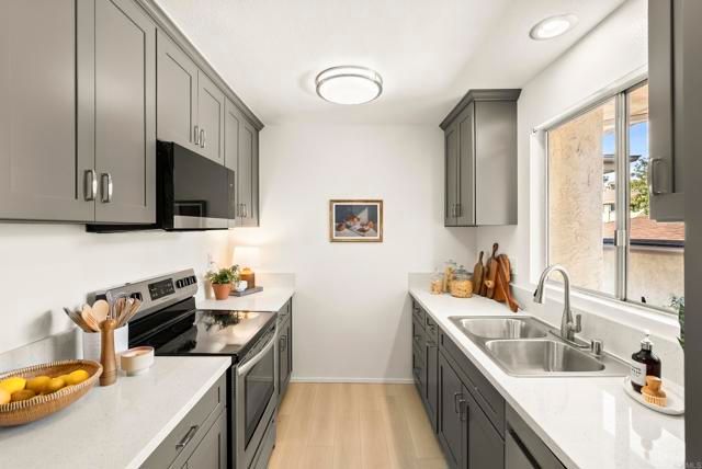 1025 Martina Court, San Marcos, CA 92078