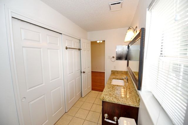 3701 Cedarplaza Lane 210, Dallas, TX 75209