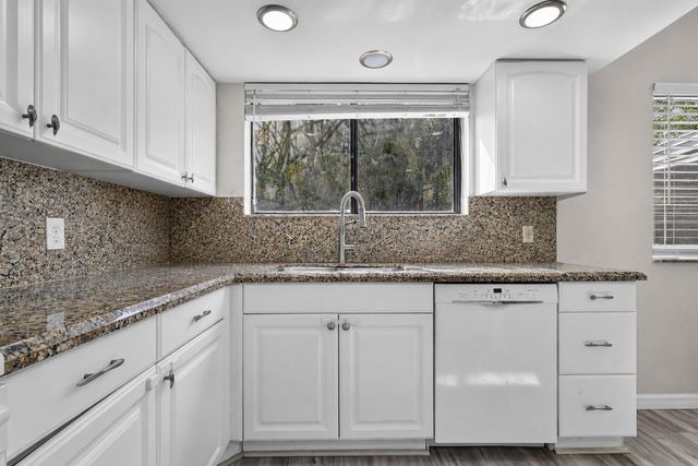1055 NW 18th Avenue, Delray Beach, FL 33445