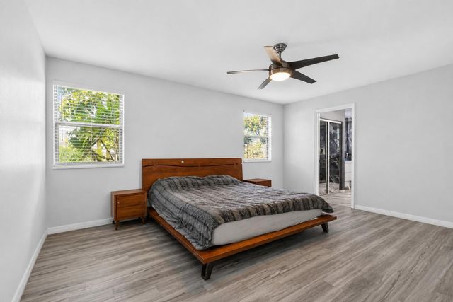 1055 NW 18th Avenue, Delray Beach, FL 33445