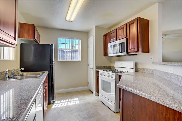 2801 North Rainbow Boulevard 273, Las Vegas, NV 89108